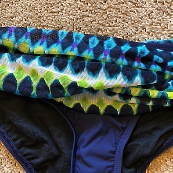 NEW NWT 2BAMBOO Navy Blue Green White Geometric Mesh Waist Boho Bikini Bottom XS - Picture 2 of 6